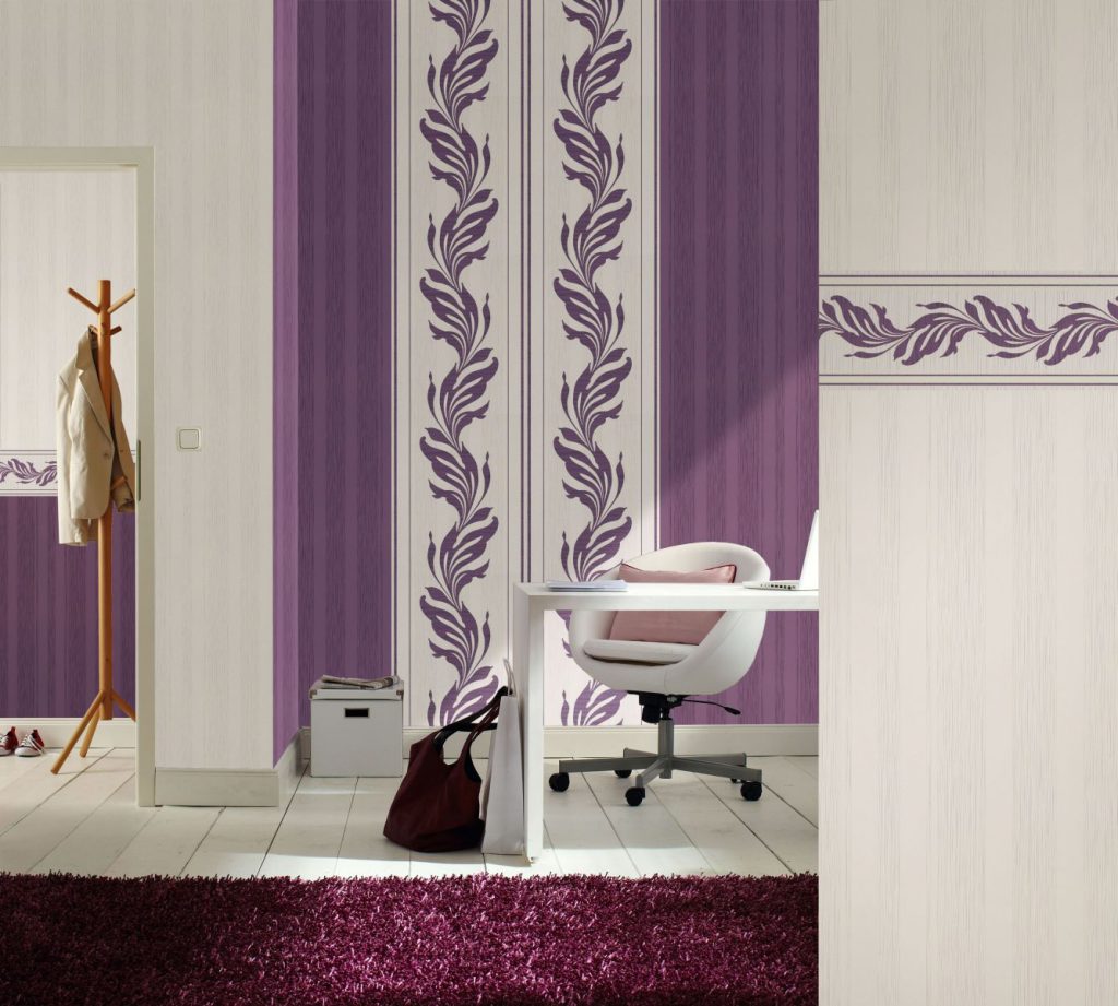 Vertical combination of wallpaper