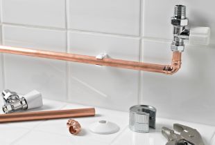 How to choose pipes for water supply: the main options