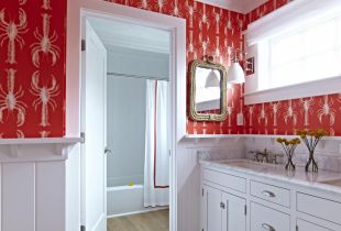 Red bathroom - a design not for the faint of heart (57 photos)