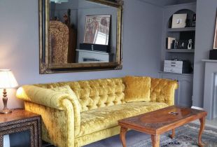 Sofa kuning di pedalaman - suasana cerah di rumah (29 foto)