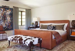 Katil kulit di pedalaman bilik tidur (21 gambar): pilihan reka bentuk yang indah