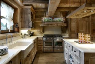 How to design a kitchen in a chalet style? Features of the style (25 photos)