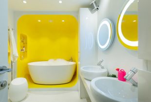 Yellow bathroom (19 photos): examples of solar design