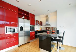 Design of the red kitchen (18 photos): beautiful combinations and shades