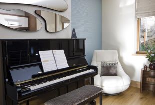 Piano in the interior: rarity and pride (21 photos)