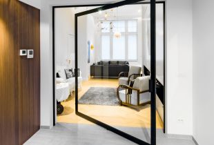 Swing swing doors: design features (20 photos)