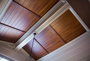 Slatted ceiling: design features (25 photos)