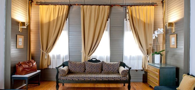 Beige curtains: a refined addition to the interior of an elegant apartment (29 photos)