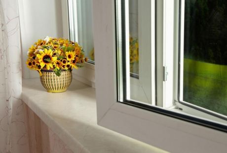 Cómo no creer en el anuncio o en un enfoque competente para la elección de productos de ventana
