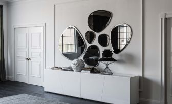 Espejo redondo en la decoración del hogar - aislamiento de formas (24 fotos)