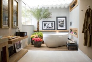 Finishing a bathroom in a private house: features of the layout (23 photos)