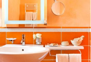 Orange bathroom (50 photos): cheerful interiors