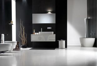 Black color and its shades in the interior of the bathroom