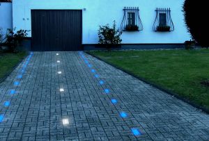 Светли плочки: модна тенденция в ландшафтен дизайн (20 снимки)