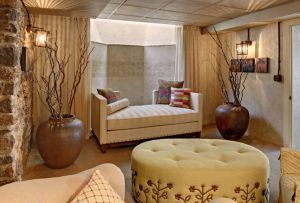 Sofa ottoman: elemen praktikal dalam kawasan perkotaan moden (24 foto)