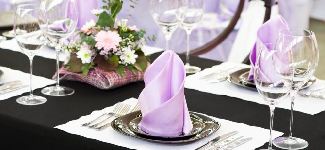 Table decoration with napkins: new ideas (25 photos)