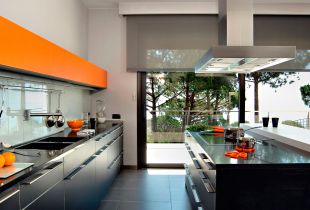 Orange color in the interior (43 photos): a variety of shades and combinations