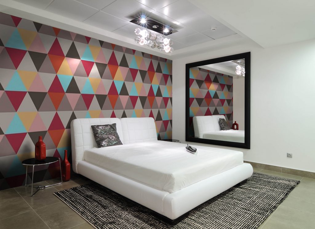 Kertas dinding geometri kreatif untuk bilik tidur