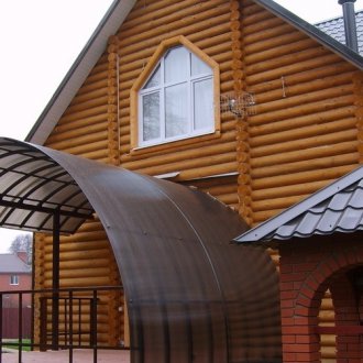 Черешова врата в къщата