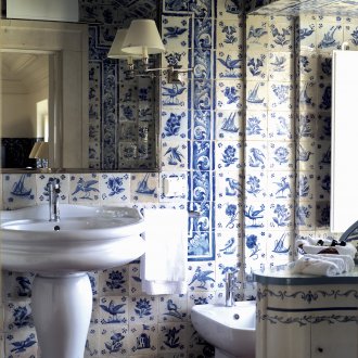 Beautiful tiles in the bathroom