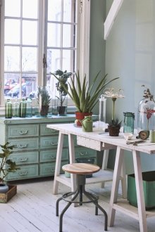 Приглушена мента в интериора