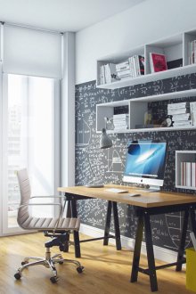 Tempat kerja yang besar di dalam bilik tidur