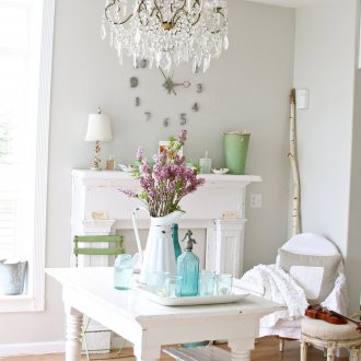 Красив полилей в скандинавски интериор