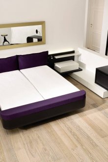 Кухненски интериор в стил Арт Нуво с килер