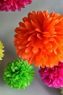 Висулки от хартиени топки за декорация