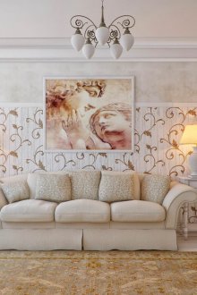 Златен крем хол в прованс стил