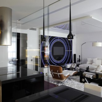 Различно високотехнологично осветление за всекидневна