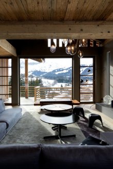 Комбинацията от хижа и модерен стил