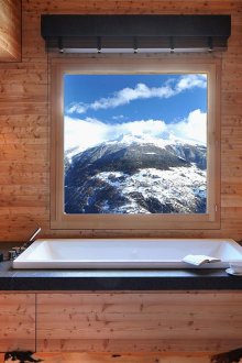 Баня в стил хижа с изглед