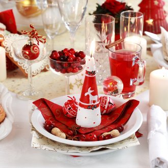 Новогодишна настройка на трапезата