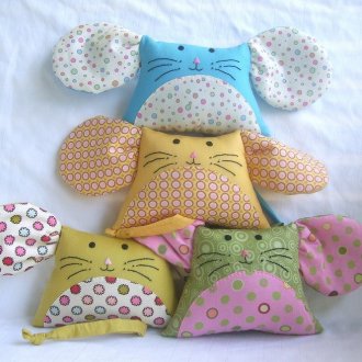 Смешни възглавници под формата на мишки за деца