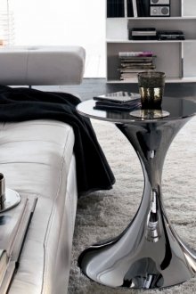 Метална масичка за кафе