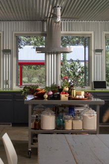 Метална декорация за стени и тавани