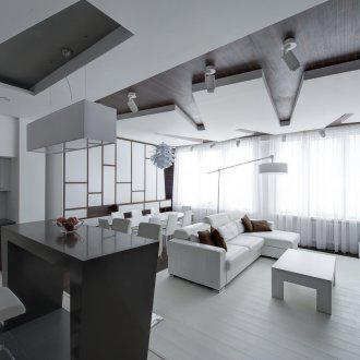 흰색 스윙 도어