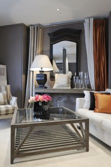 Уютна черно-бяла всекидневна