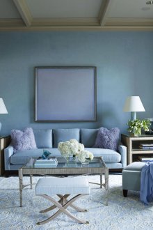 Всекидневна в приглушени сини тонове