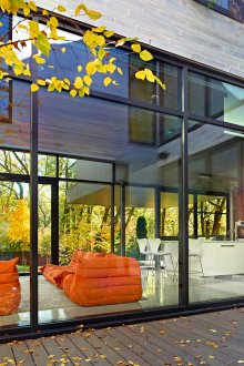 Красив модерен стъклопакет у дома