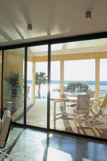 Стъклени врати в къщата