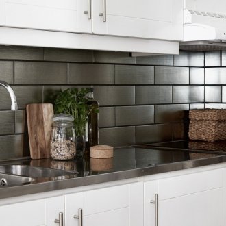 Kitchen without loft top cabinets