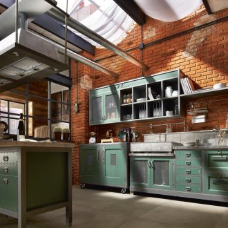 Подов смесител в интериора на таванското помещение