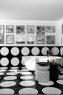 Бял таван в черно-бяла баня