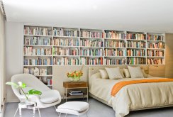 Bookshelves in the design of the bedroom