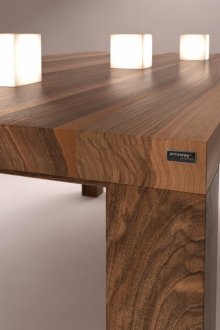 Таблица за дизайн на орех