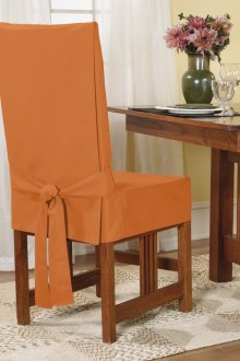 Оранжева покривка на стола