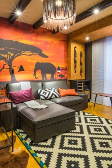 Жълт под във всекидневната