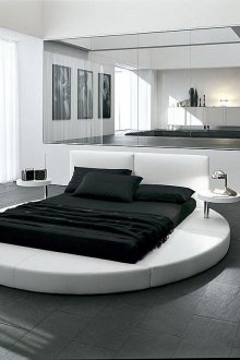 Tempat tidur pusingan dalam bilik tidur hi-tech hitam dan putih